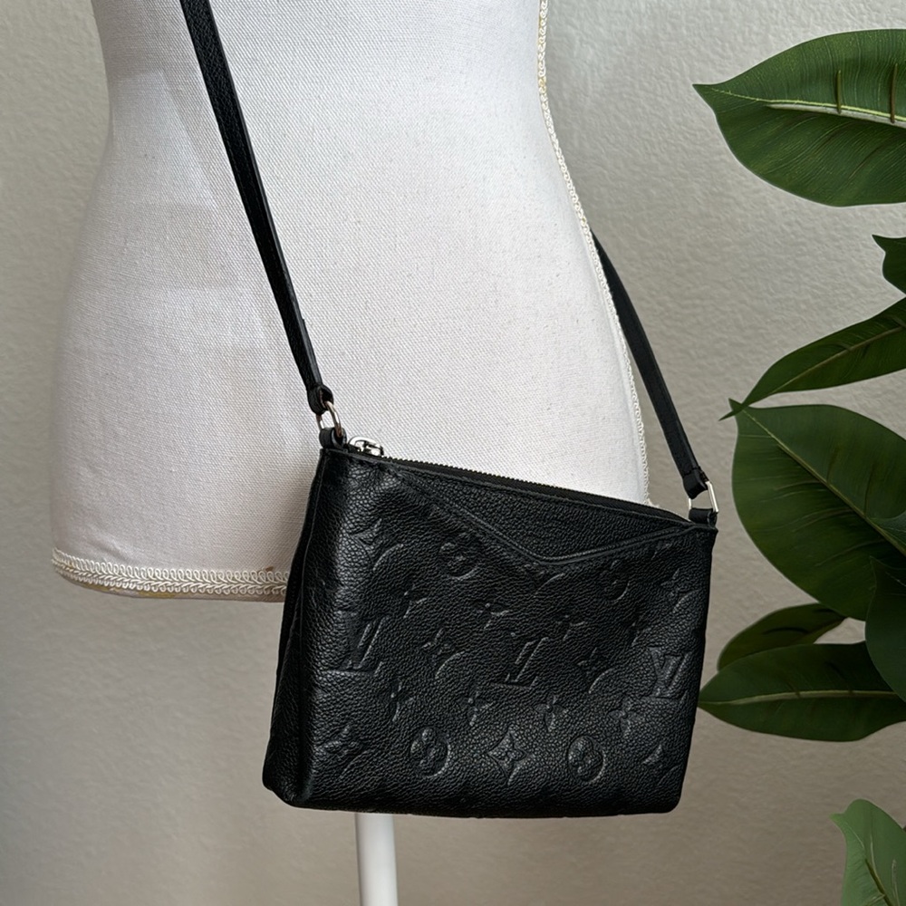 Louis Vuitton crossbody empriente black leather pochette